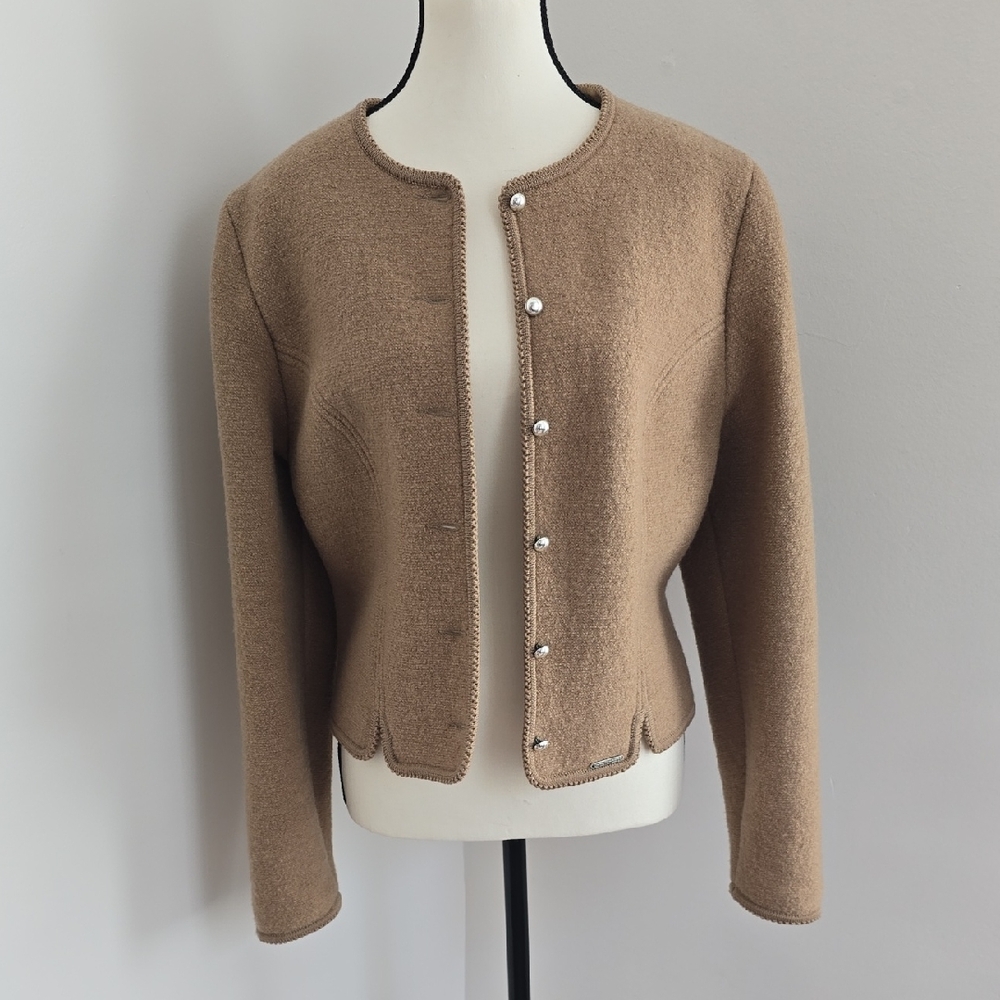Vintage GEIGER Women's 100% Wool Button Up Blazer Size 44